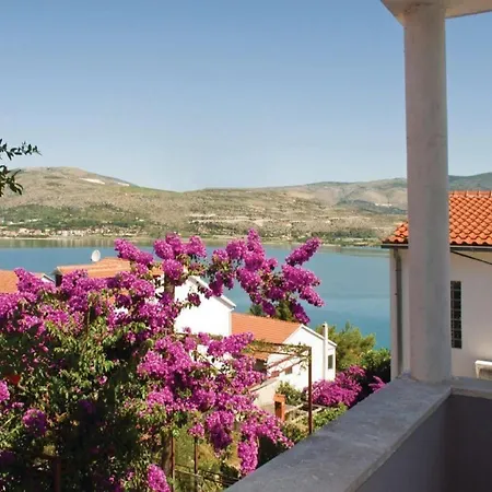 Halilovi - Two Bedroom 1 Τρογκίρ